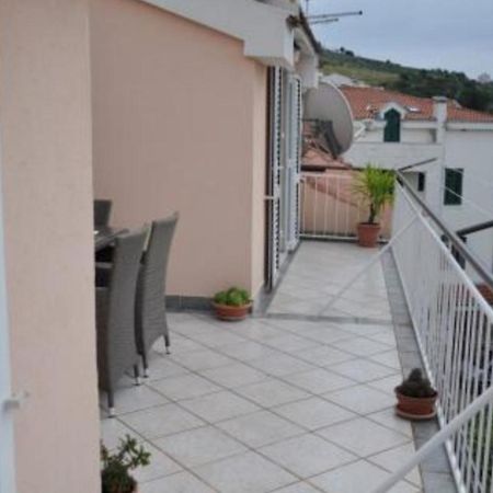 Apartman Andela Podgora Exterior foto