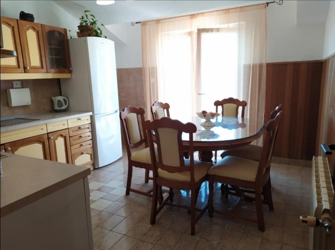 Apartman Andela Podgora Exterior foto